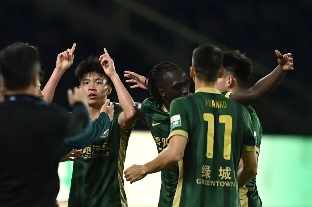 王钰栋30米重炮+弗兰克点射 浙江2-1终结四轮不胜 王钰栋30米重炮+弗兰克点射 浙江2-1终结四轮不胜